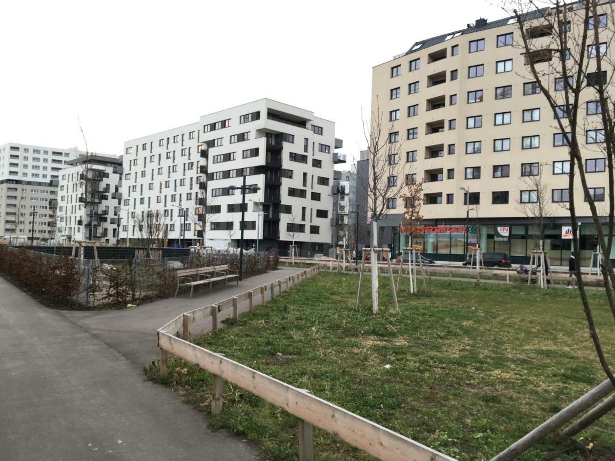White Vintage Park View Apartment Vienna Luaran gambar
