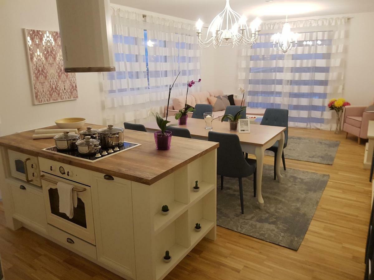 White Vintage Park View Apartment Vienna Luaran gambar