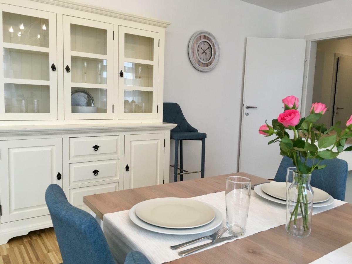 White Vintage Park View Apartment Vienna Luaran gambar