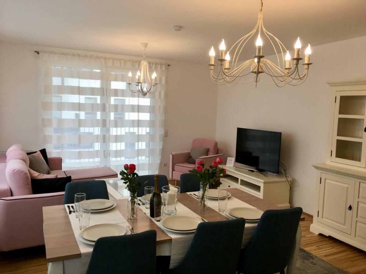 White Vintage Park View Apartment Vienna Luaran gambar
