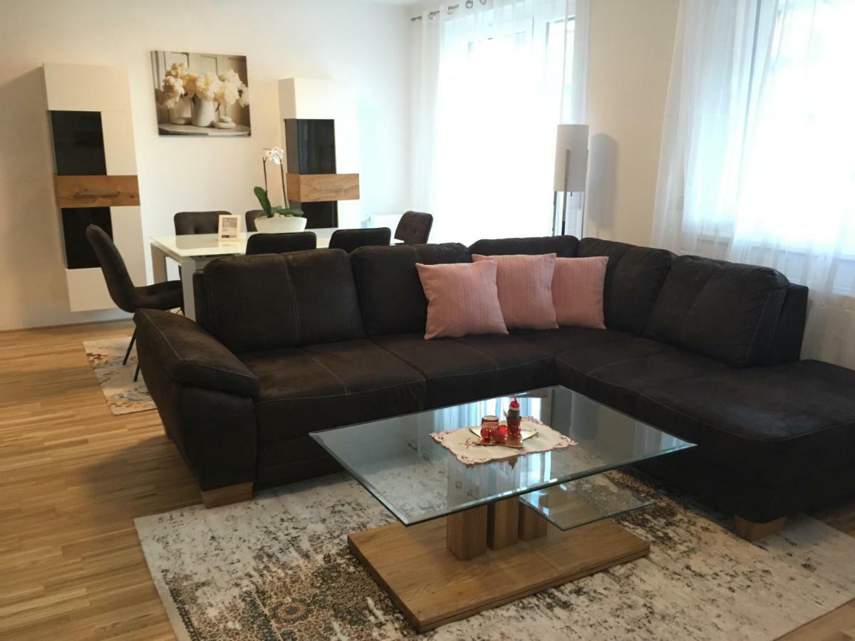 White Vintage Park View Apartment Vienna Luaran gambar