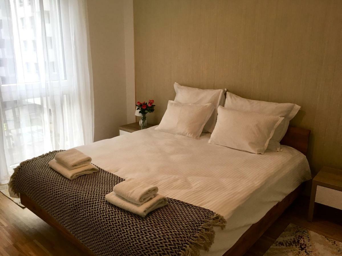 White Vintage Park View Apartment Vienna Luaran gambar